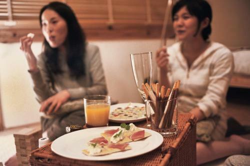 Miyama Futon & Breakfast Thatched Cottages