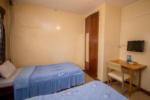 Meru Safari Hotel