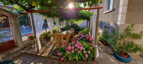 Hostal Guest House Nikolovi