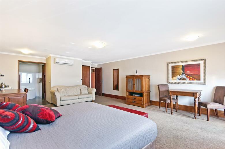 Best Western Tudor Motor Inn & Apartments