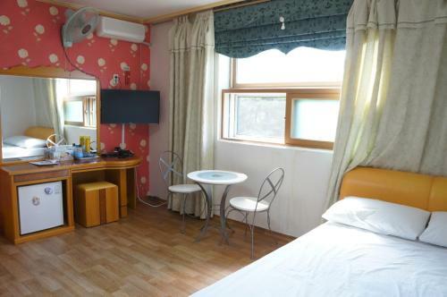 Oasis Motel