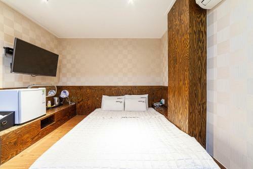 Busan Station Popcorn Hotel