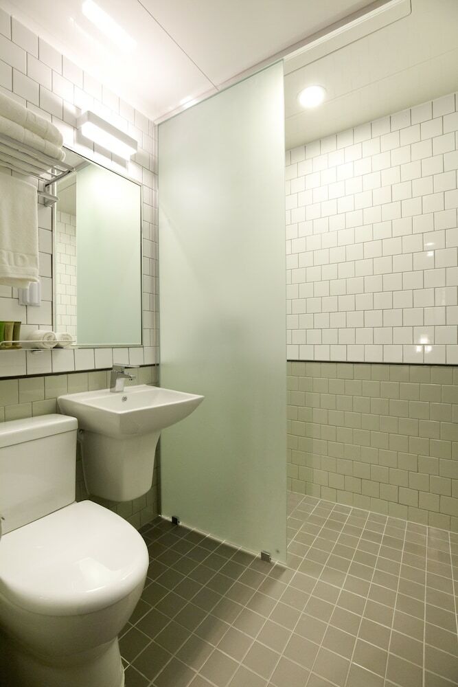 Grid Inn Hotel