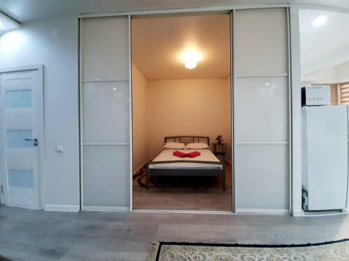 Apartment On Zharokova 208
