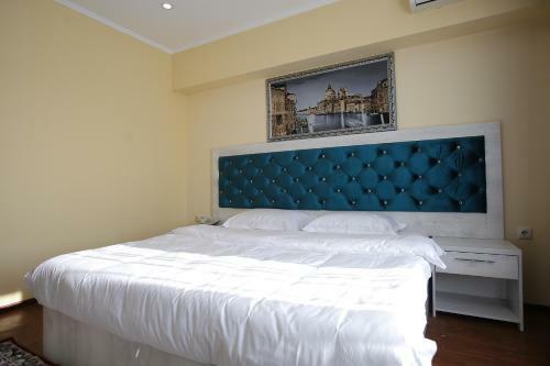 Altai Business Hotel