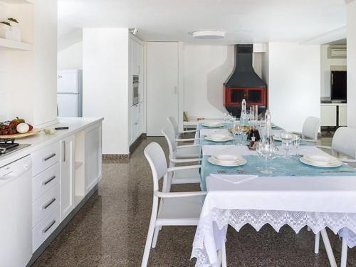 Marina Di Modica Villa Sleeps 18 Pool Air Con Wifi
