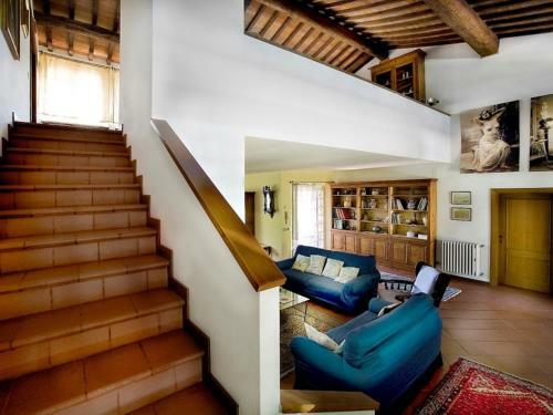 Torricella Villa Sleeps 8 Pool Wifi