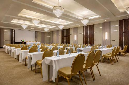 Hotel Wyndham Garden Astana