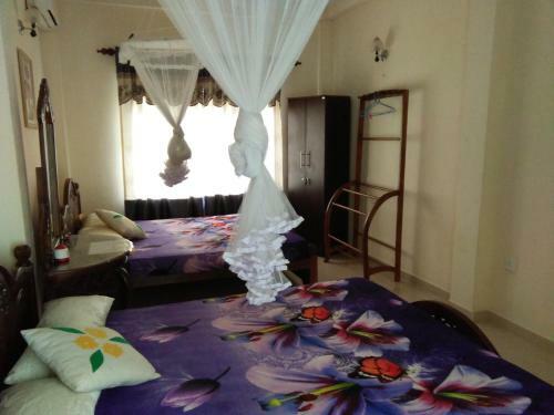 Hostal Budget Vacation Bungalow With Pool By Abha