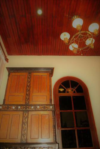 Hill House Galle Holiday Home