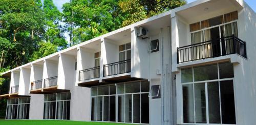 Hotel Miridiya Holiday Resort