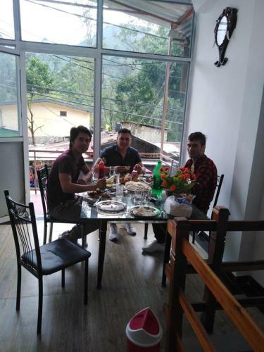 Hostal The Peak Residence