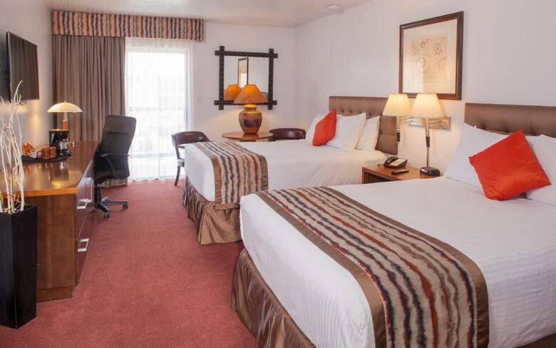 Hotel Canyon Plaza Resort