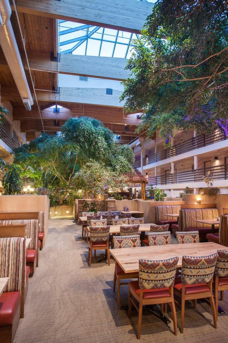 Hotel Canyon Plaza Resort