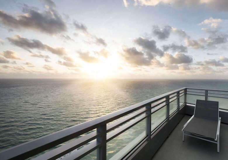 Hotel The Diplomat Beach Resort Hollywood, Curio Collection By Hilton