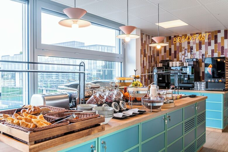 Discovery Hotel