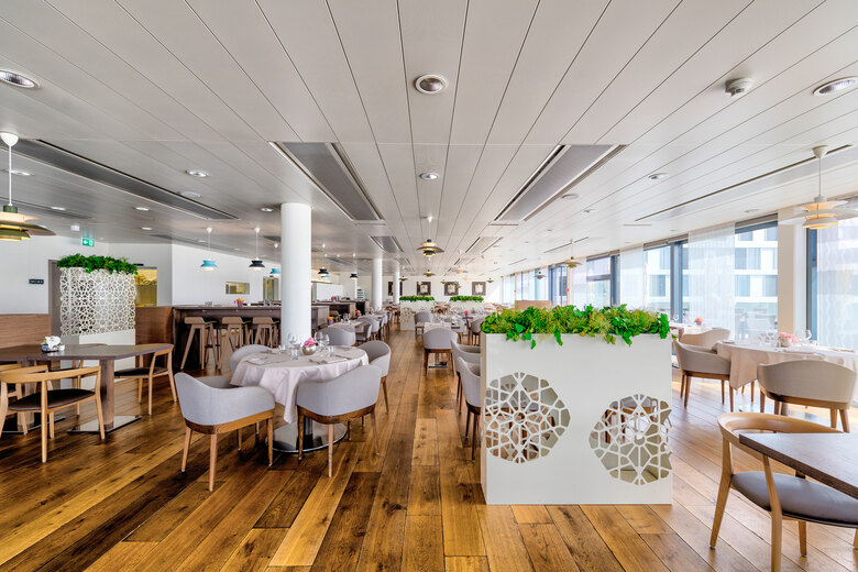 Discovery Hotel
