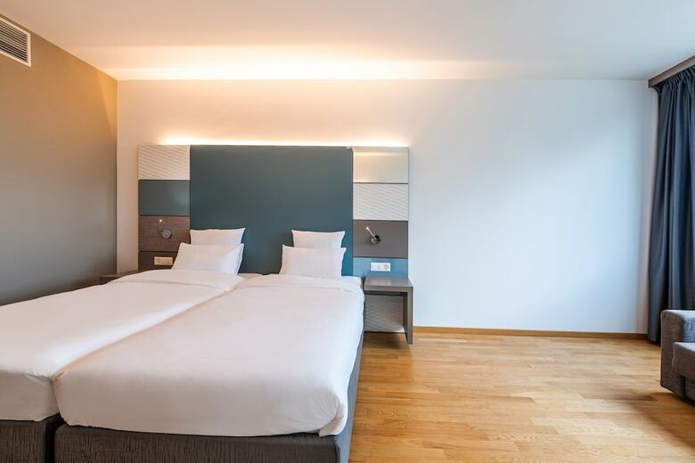 Discovery Hotel