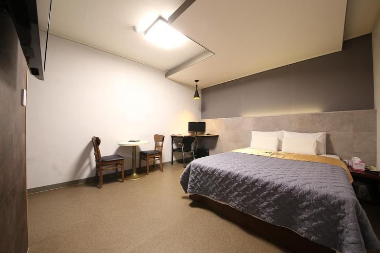 Songtan Nyx Fox Hotel