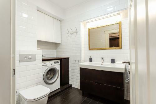 Classy Old Town Apartments