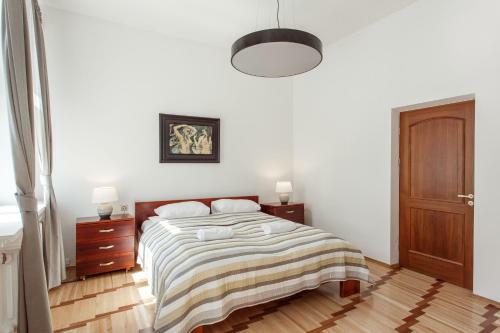 Apartamento 5 Bedroom Duplex In Old Town