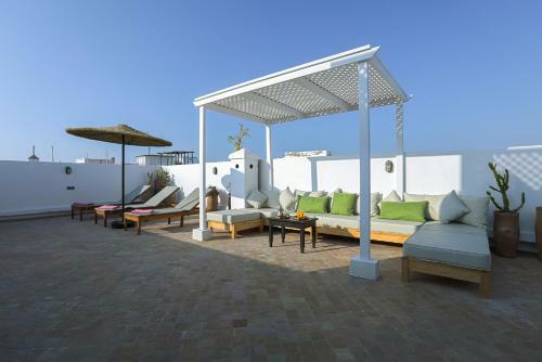 Hostal Riad Dar Awil