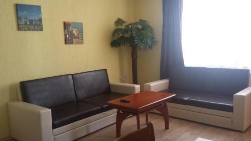 Yana Apartments