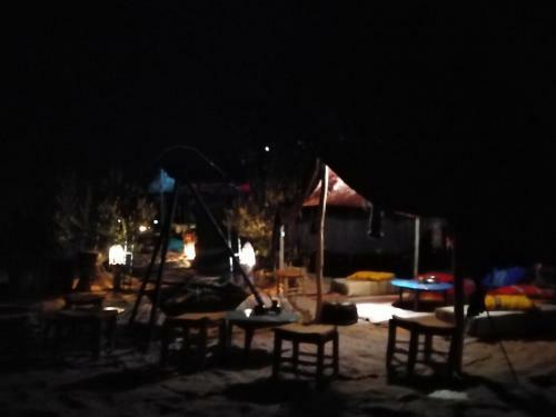 Hostal Merzouga & Camel Trek Camp