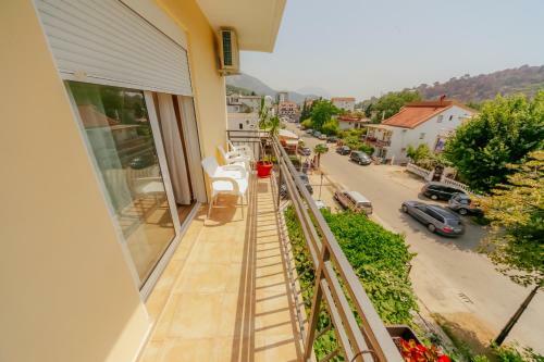 Apartments And Rooms Sole Mar