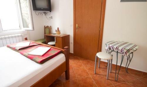 Hostal Apartments & Rooms M