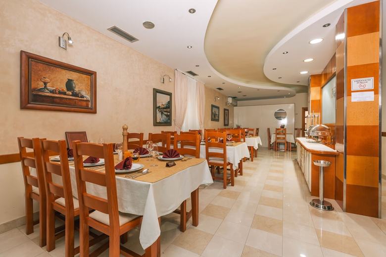 Hotel Villa Royal