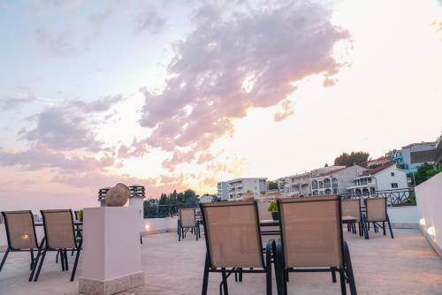 Hostal Guest House Casa Pineta