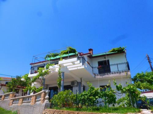 Apartment Djakonovic Mladen