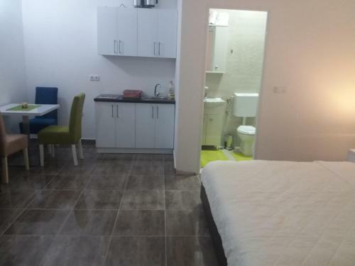 Zara Apartments