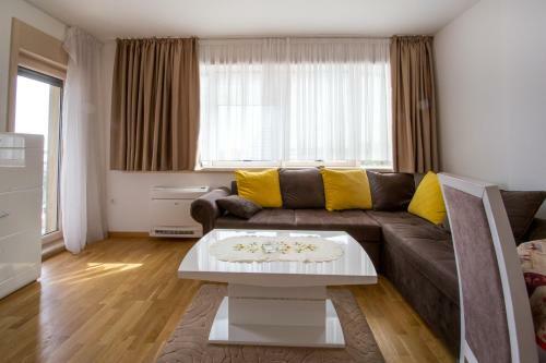 Mateja & Fontana Apartment