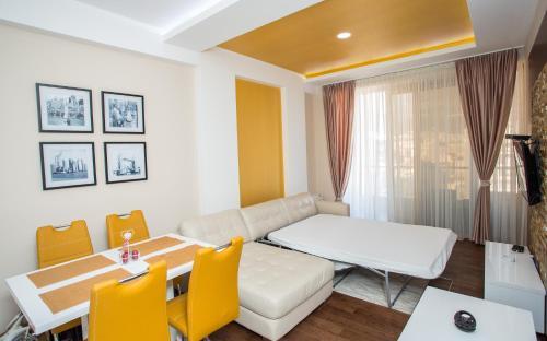 For You Lux Apartments