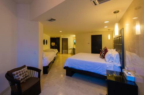 Family Vacation Villa - Fits 18, Villa Del Corazon
