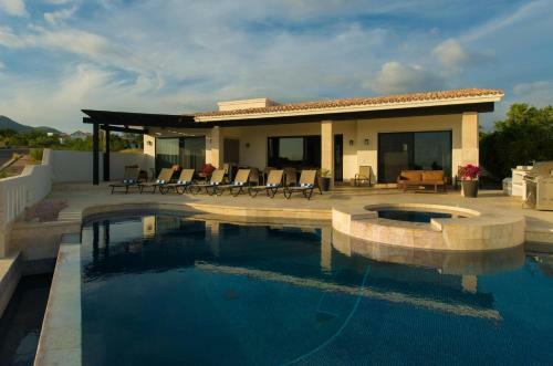 Family Vacation Villa - Fits 18, Villa Del Corazon