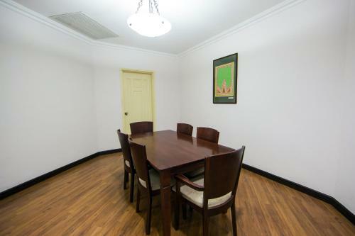 Beta Service Apartment