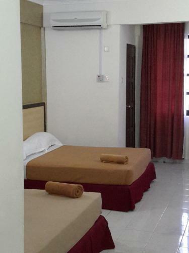 Hotel Tanjung Demong Beach Resort