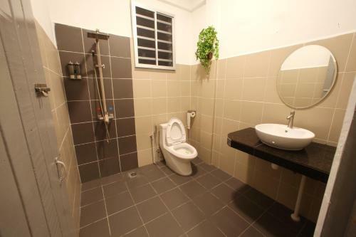 Come Inn Homestay 1380