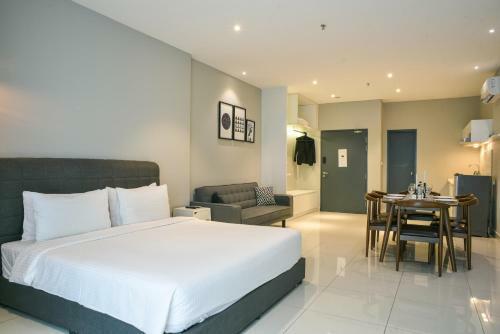 Aparthotel Daily Suites Atria