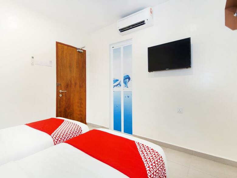 Oyo 710 Lawten Hotel