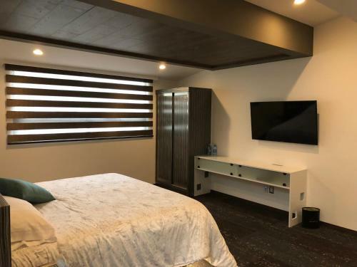 Hotel Kaia Suites