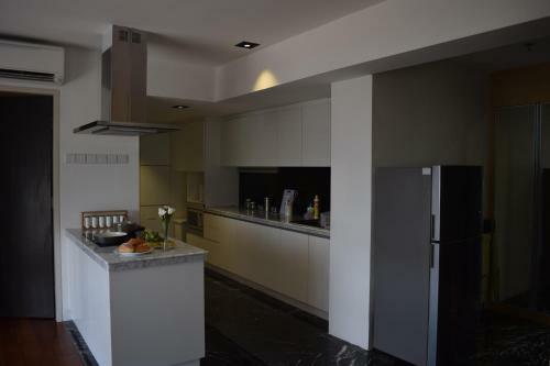 B.suites 21