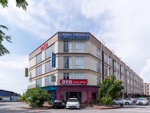 Oyo 1172 Hotel Shlyo