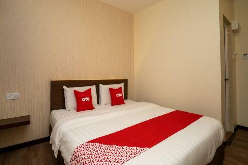 Oyo 89410 Z & H Hotel