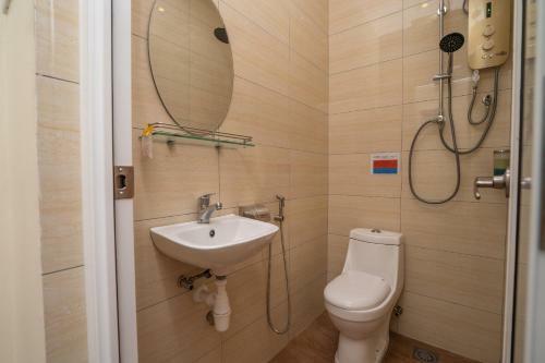 Oyo 89410 Z & H Hotel