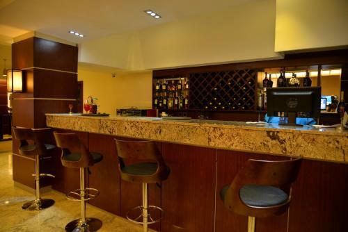 Grand Pela Hotel & Suites