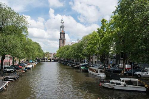 Monumental Canal Apartment